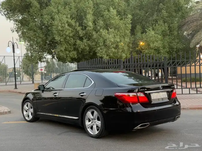 لكزس LS460L 2011 ( بحالة الوكالة ) 34