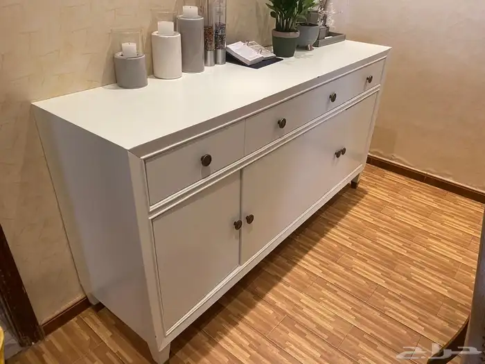 طاولة طعام مع بوفيه 0