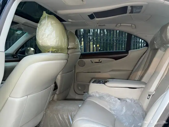 لكزس LS460L 2011 ( بحالة الوكالة ) 42