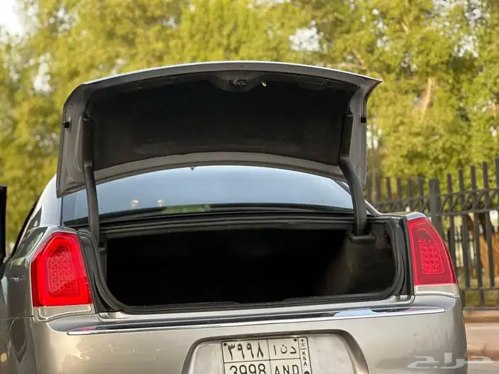 كرايزلر C300 2015 ( بحالة ممتازة V6 ) 9