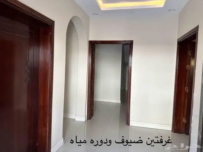 فلة للبيع حي عروة 8