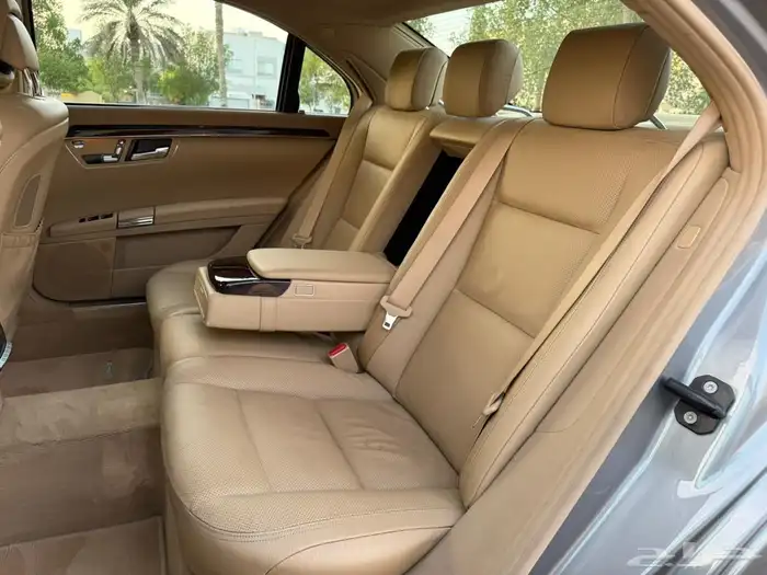 مرسيدس S350 الموديل 2010 ممشى قليل نظيف 32