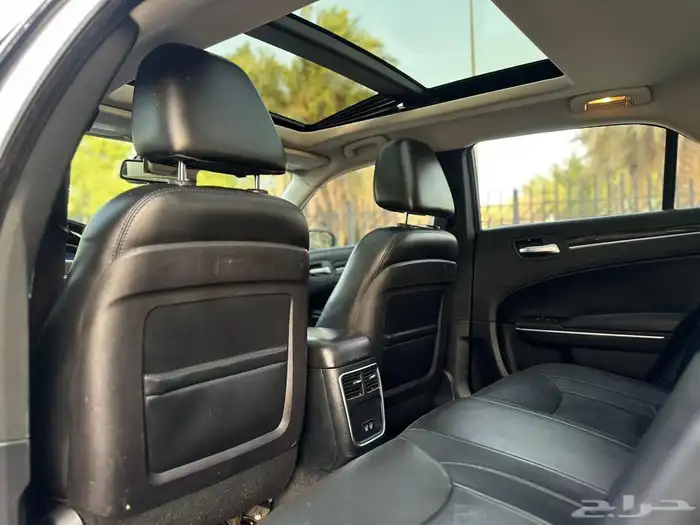 كرايزلر C300 2015 ( بحالة ممتازة V6 ) 34