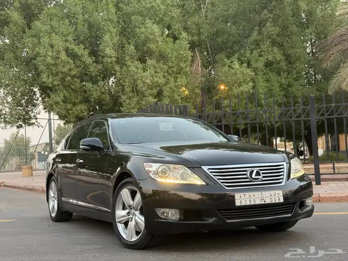 لكزس LS460L 2011 ( بحالة الوكالة ) 13