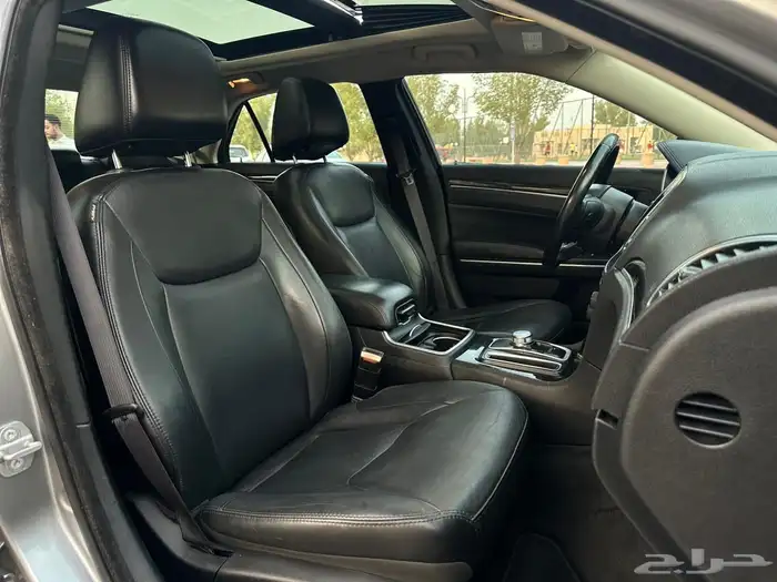 كرايزلر C300 2015 ( بحالة ممتازة V6 ) 28
