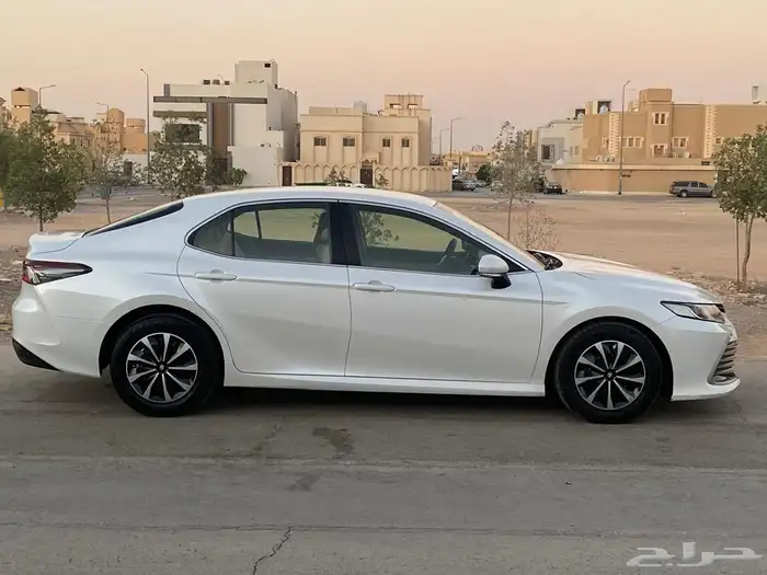 تايوتا كامري 2021 ستاندر 5