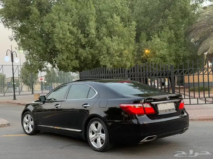 لكزس LS460L 2011 ( بحالة الوكالة ) 33