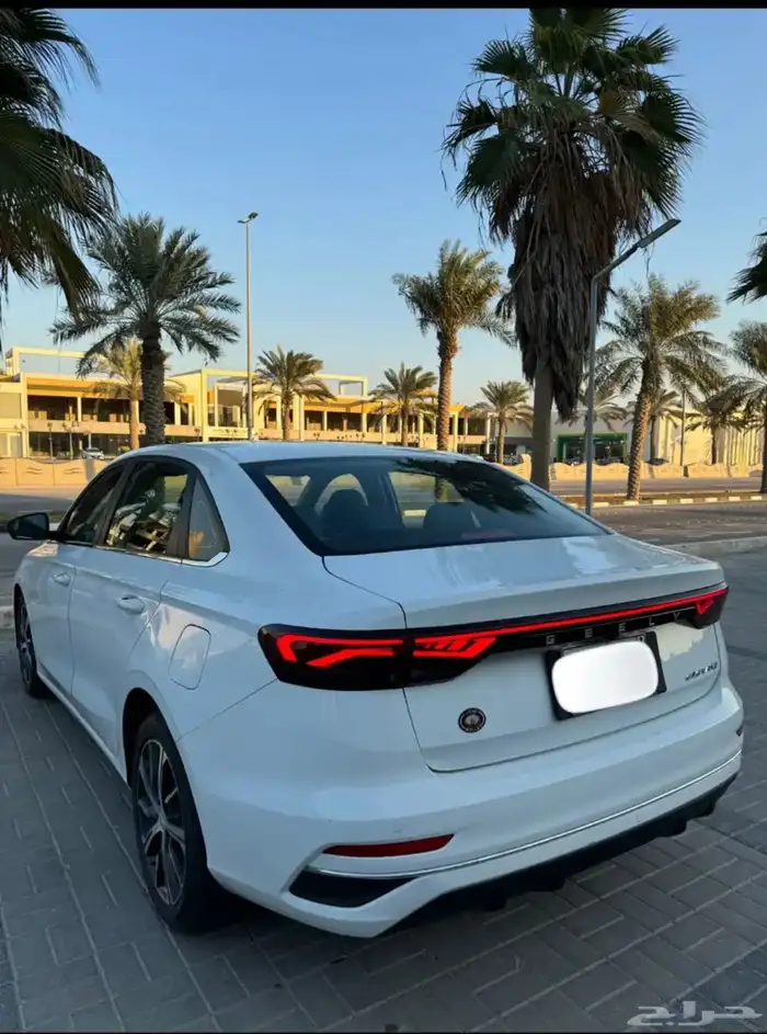جيلي امجراند 5
