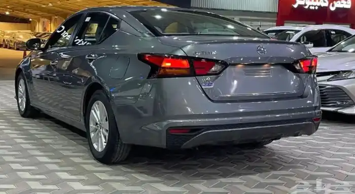 نيسان التيما موديل 2022 4