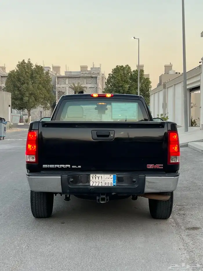 جمس سييرا 2013 Z71 - فل دبل ( اسود ) 18