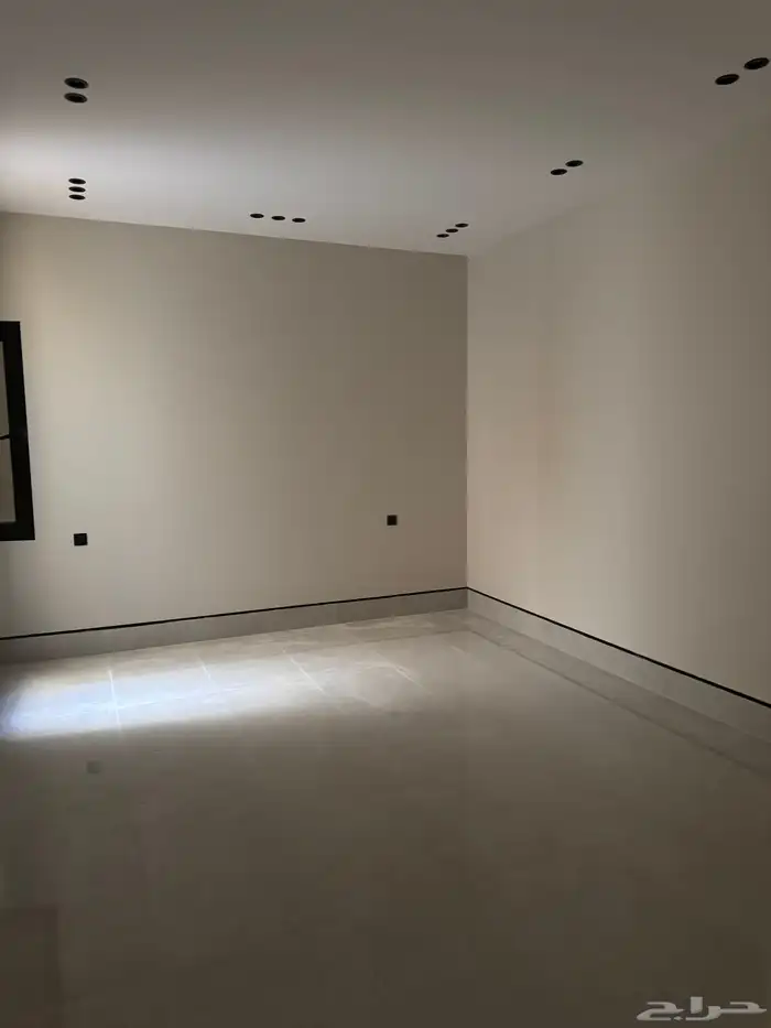 للبيع عمارة دور جاهزة للسكن في مخطط السلام 6