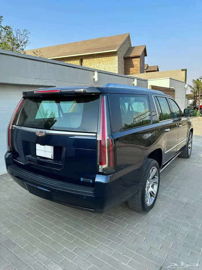 كاديلاك اسكاليد 2017 طويل 4