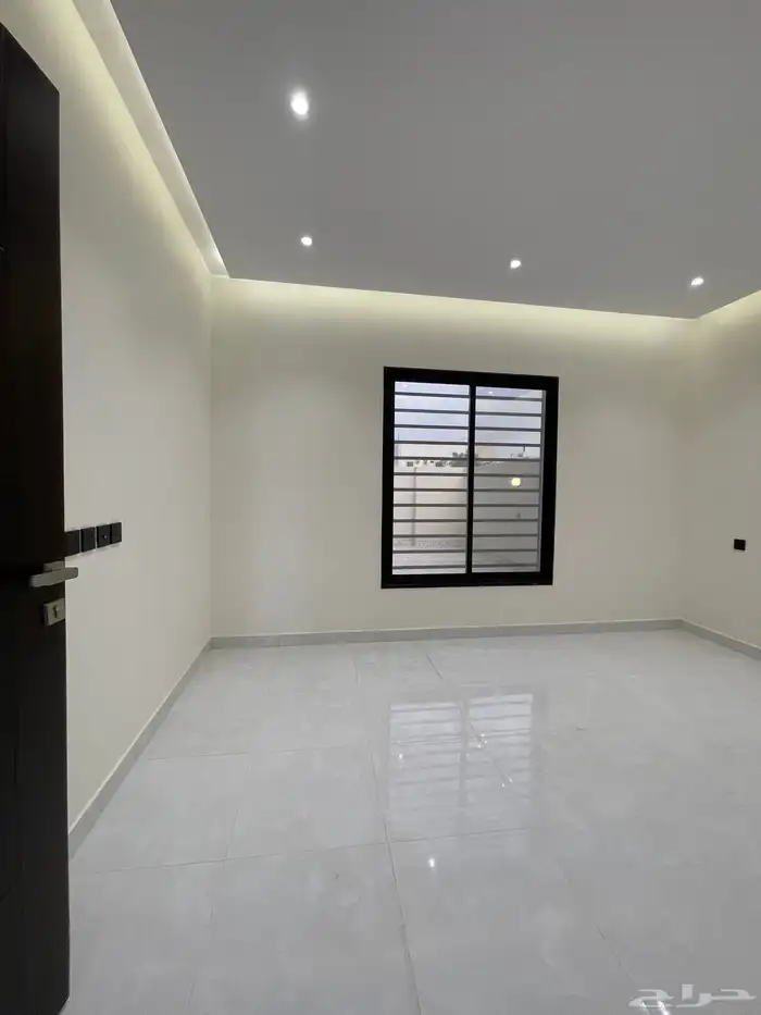 للبيع ارواف علويه و ارضيه بحواش من 650 الف طريق الثمانين 25