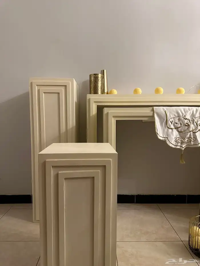 طاولة استقبال للبيع 0