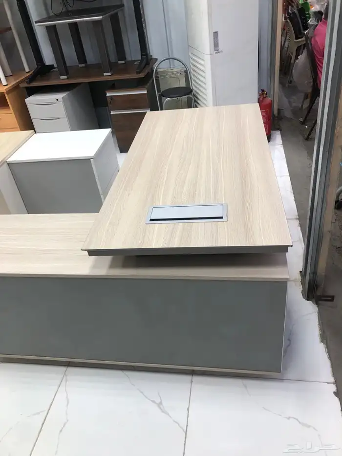 اثاث مكتبي مستعمل 1