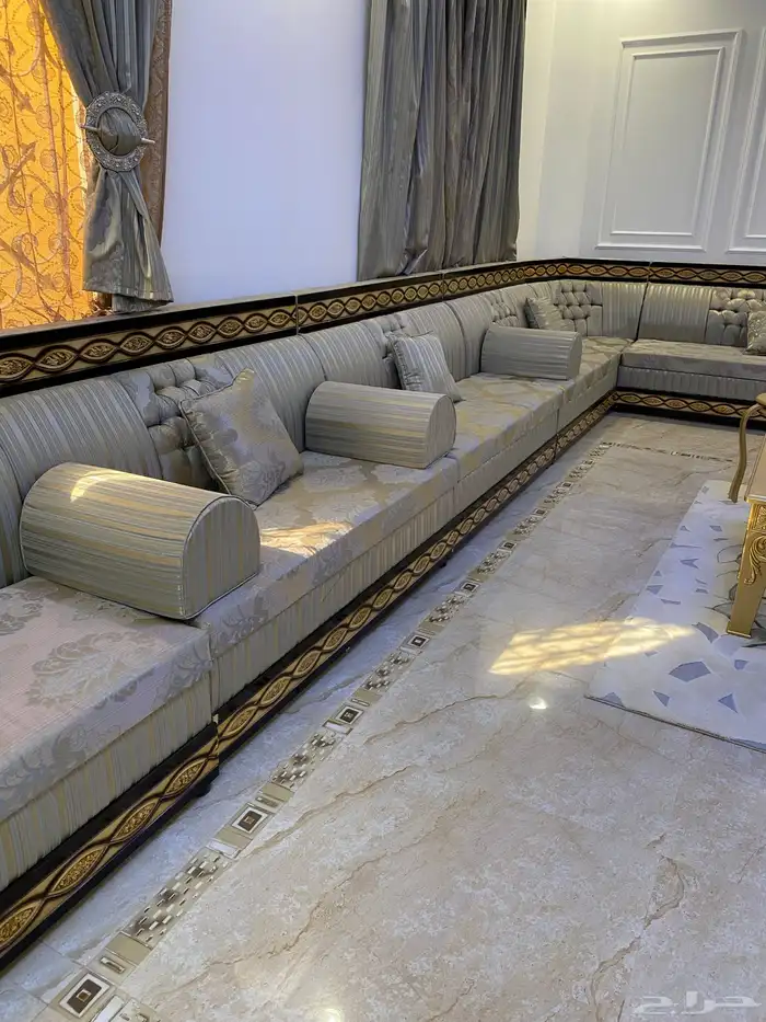 كنب نظيف للبيع 2000 1