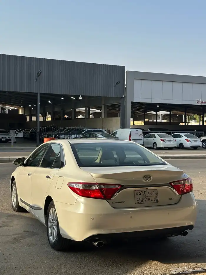 تويوتا كامري 2016 9