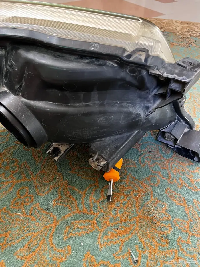 للبيع شمعات تايوتا هايلوكس من 2012 الى 2015 وكاله 14