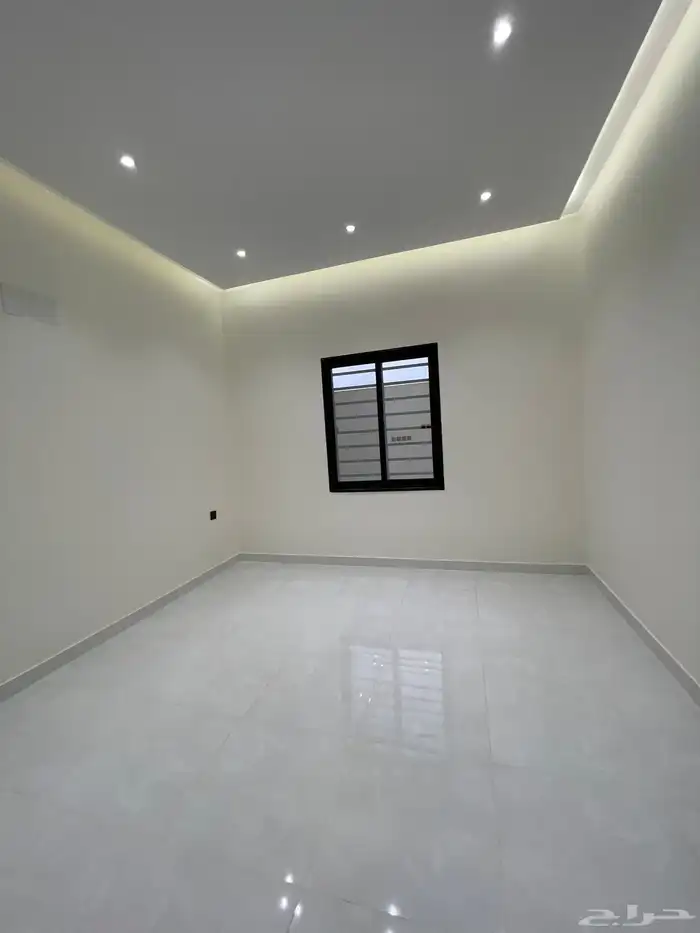 للبيع ارواف علويه و ارضيه بحواش من 650 الف طريق الثمانين 48