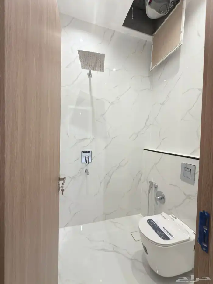 فيلا دور دور شقة للبيع في حي تنال فرصة ذهبيه خلف مدارس سدرة 5