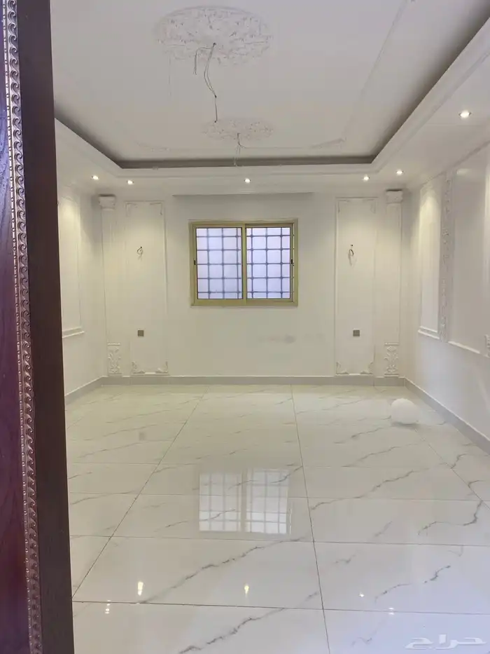 فيلا للبيع   حي الرمال الذهبي (موقع مميز) 4