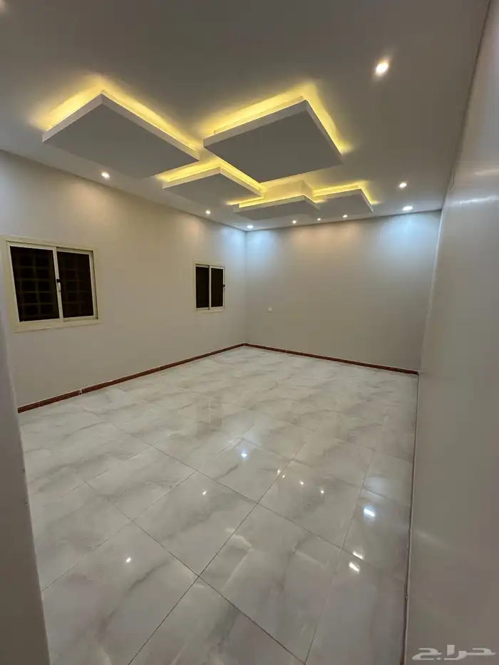 شقة مودرن للإيجار السنوي بسعر مناسب في أبها 22