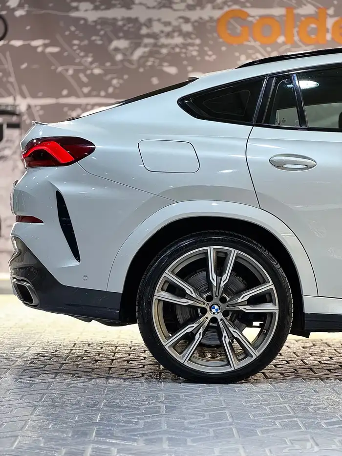 بي ام دبليو x6 موديل 2020 V8 13