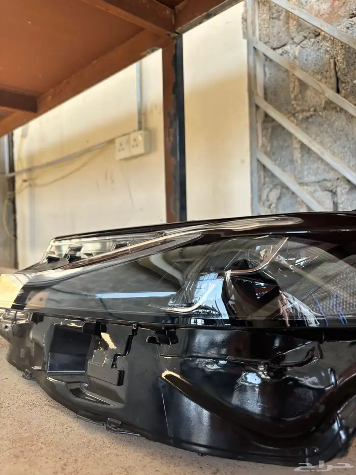 شمعة كامري 2025 يسار عدستين 5