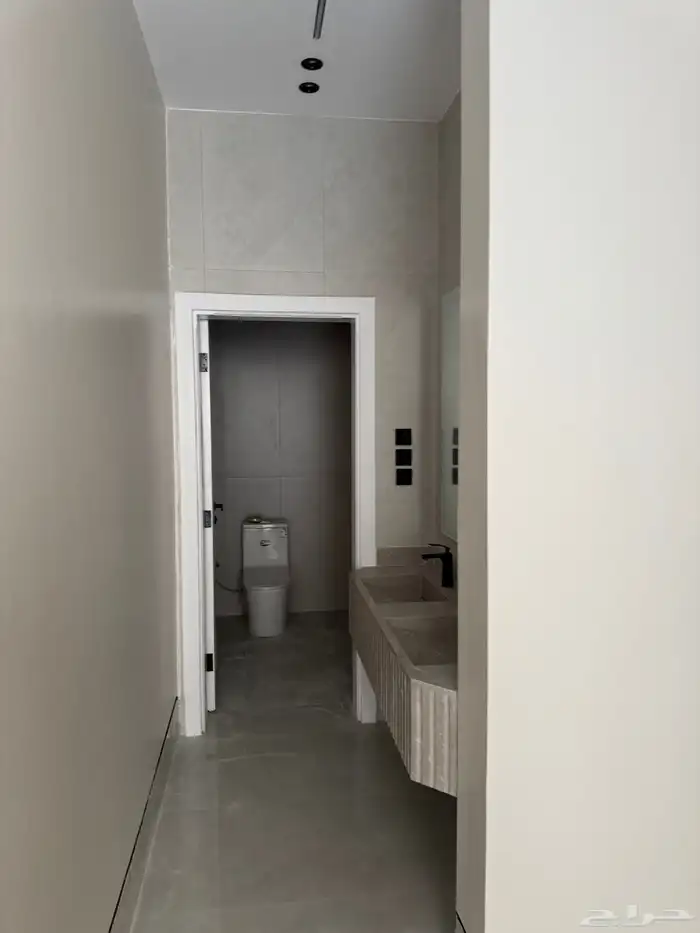 للبيع عمارة دور جاهزة للسكن في مخطط السلام 9