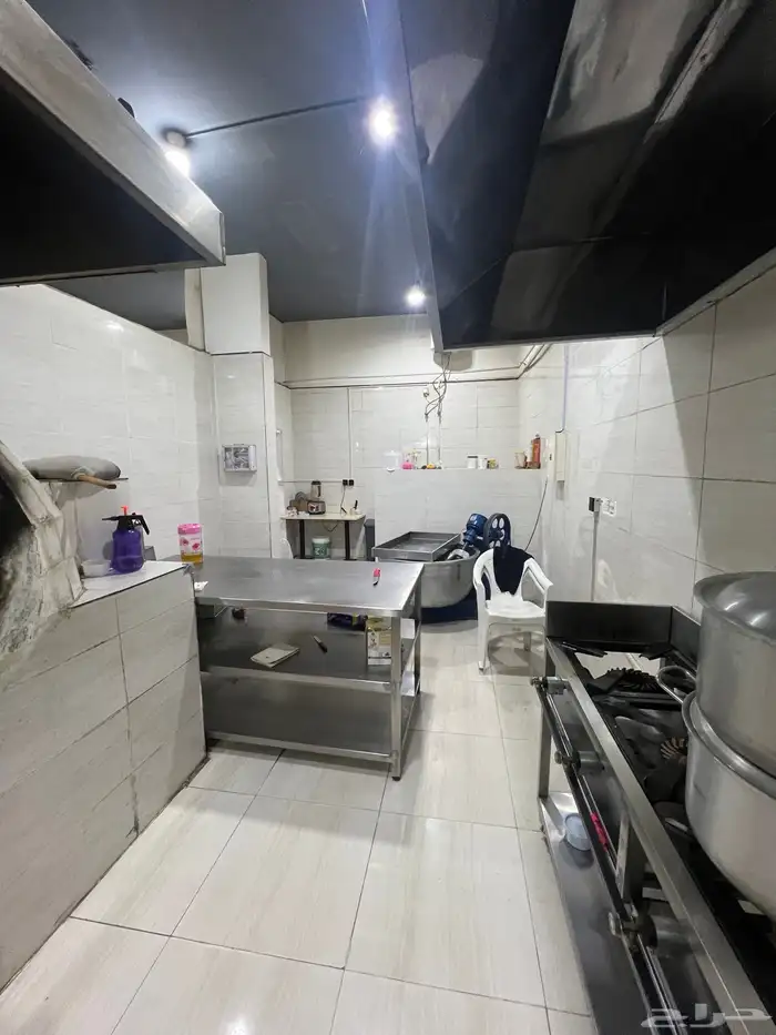 محل تميس للتقبيل بسعر مغري 1