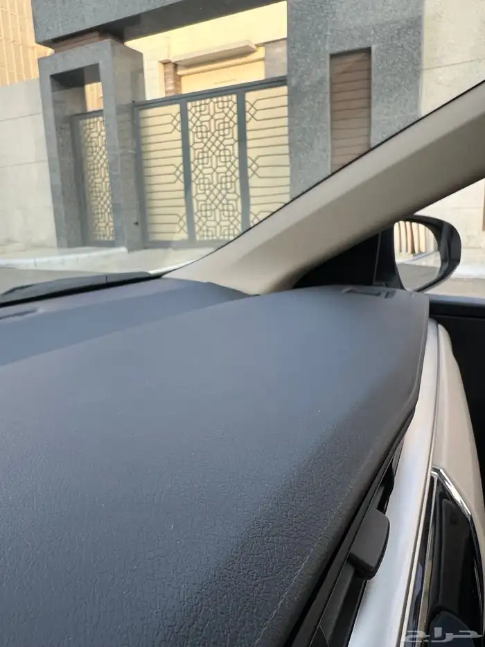 تم البيع الله يبارك للمشتري . 48