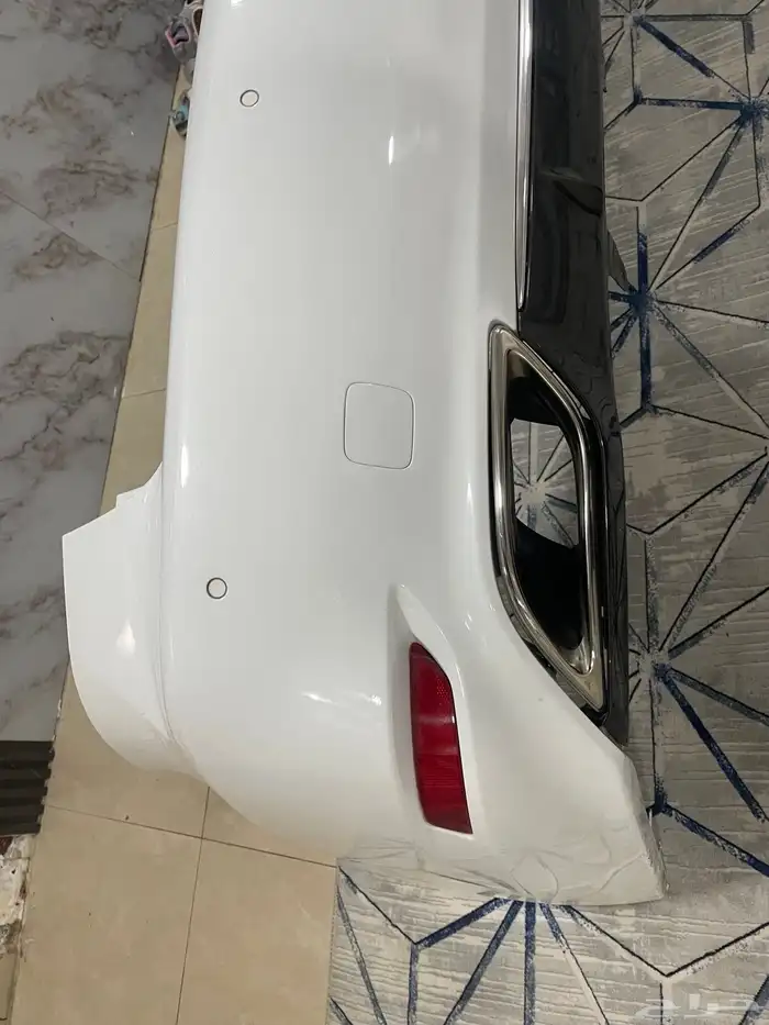 صدام خلفي لكسز Ls460 F سبورت 2015 4