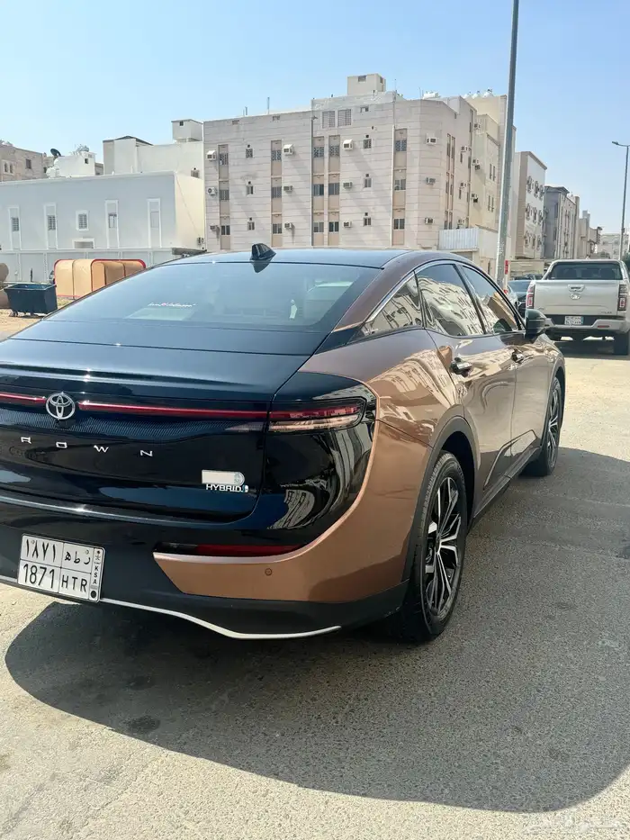 توتوتا كراون 2023 3