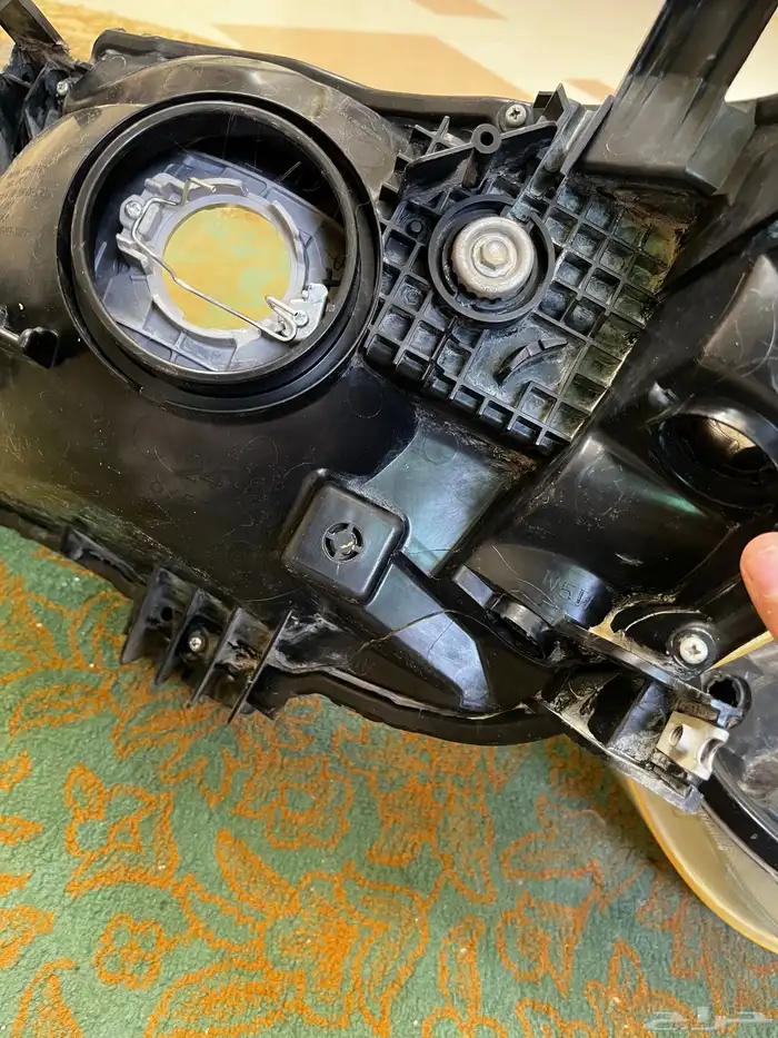 للبيع شمعات تايوتا هايلوكس من 2012 الى 2015 وكاله 2