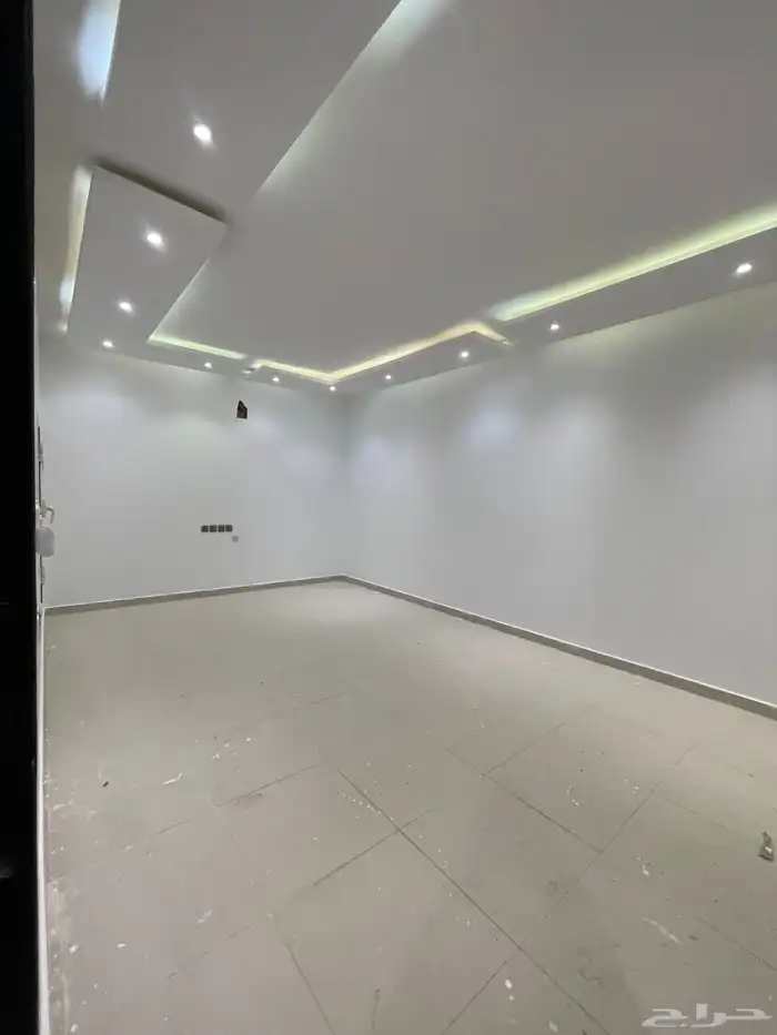 استراحة مجدده بالكامل للإيجار السنوي 2