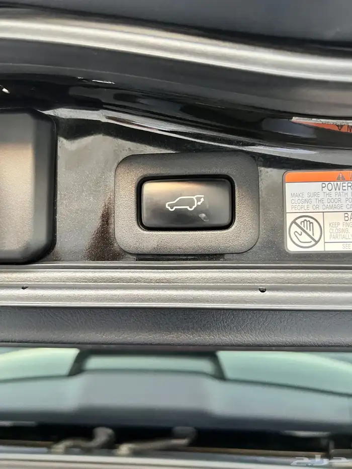لكزس 2020 LX570 بحاله ممتازة 20