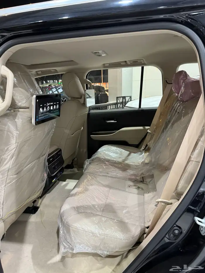 لاندكروزر L4 بريمي 2025 اسود تنفس طبيعي اقل سعر كاش او بنوك 7