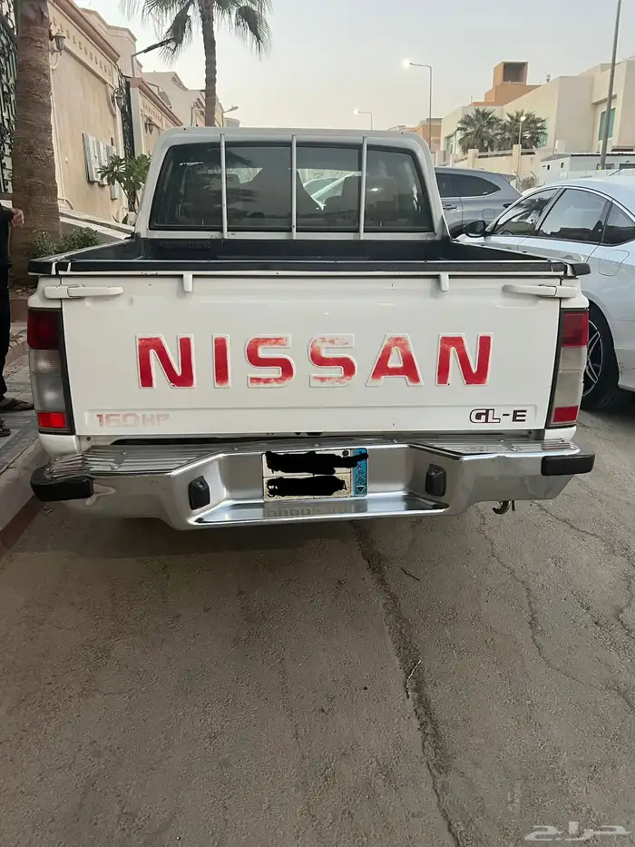 نيسان ددسن موديل 2003 للبيع 7