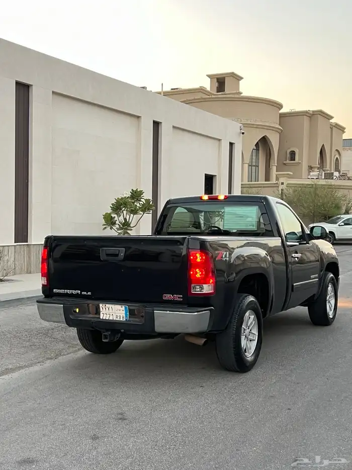جمس سييرا 2013 Z71 - فل دبل ( اسود ) 20