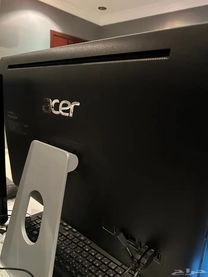 كمبيوتر الكل في واحد من acer 1