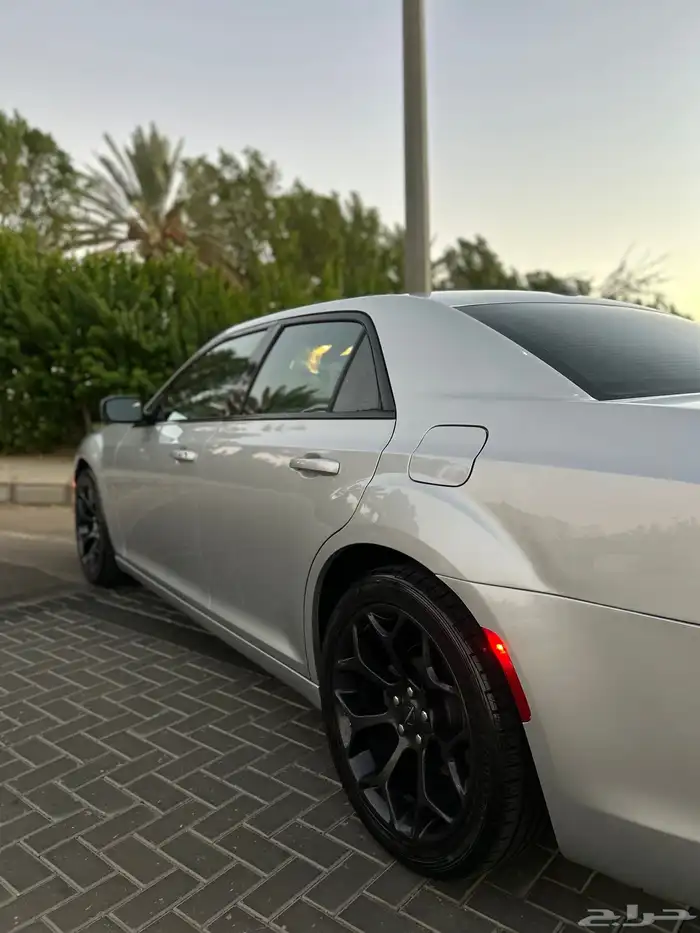 كرايزلر 300 S 2021 6v 17