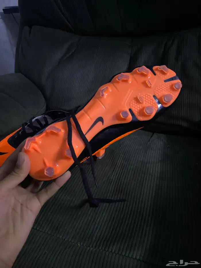 بوت نيمار سبب البيع مقاسي 42 وطلبت 41 وطلع مو مقاسي 2