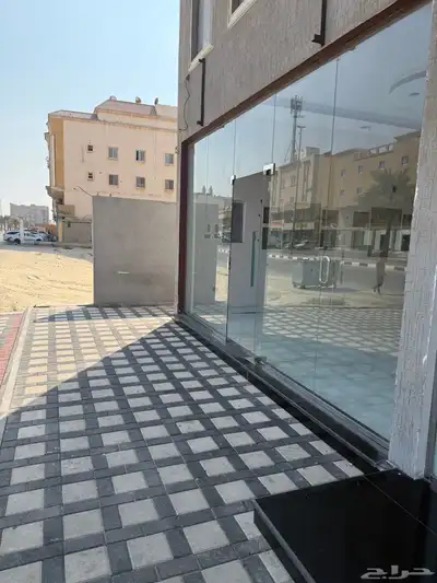محل تجاري مميز للإيجار index