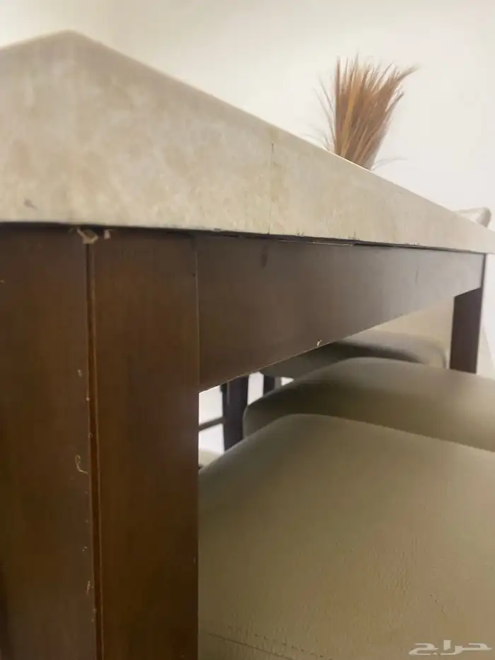 طاولة طعام ثمان كراسي للبيع 5
