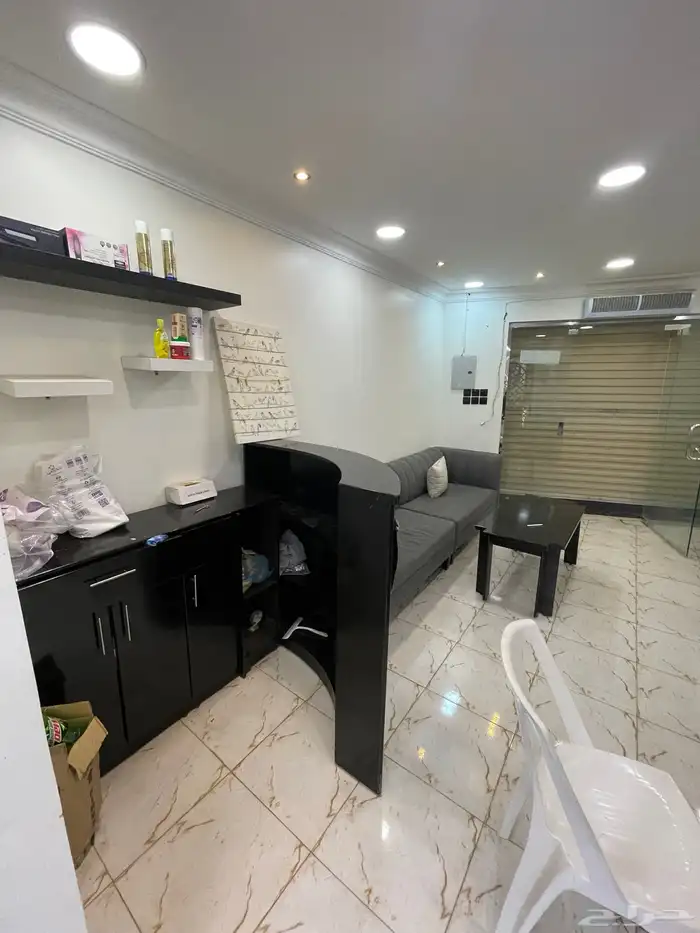 محل حلاقة للتقبيل 6