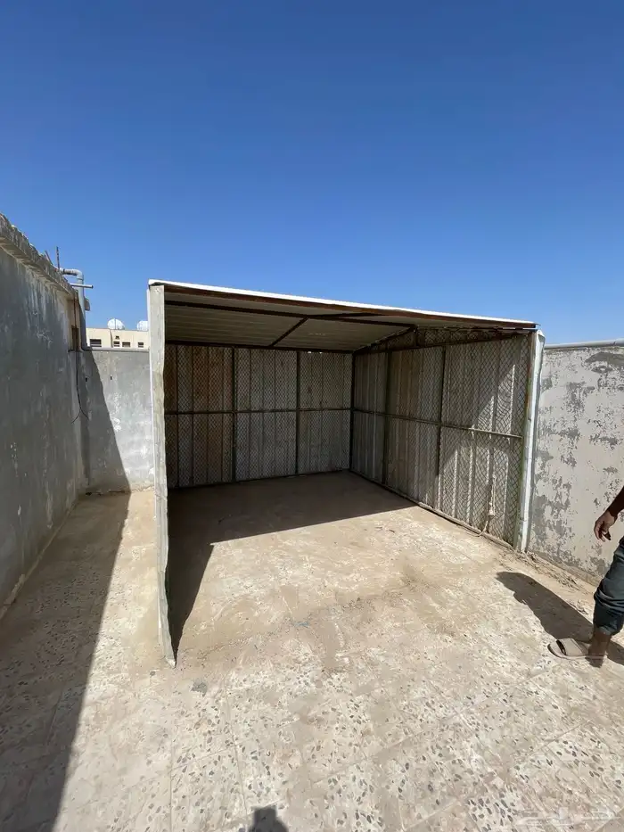 للبيع غرفه حديد متنقله 3 في 3 3