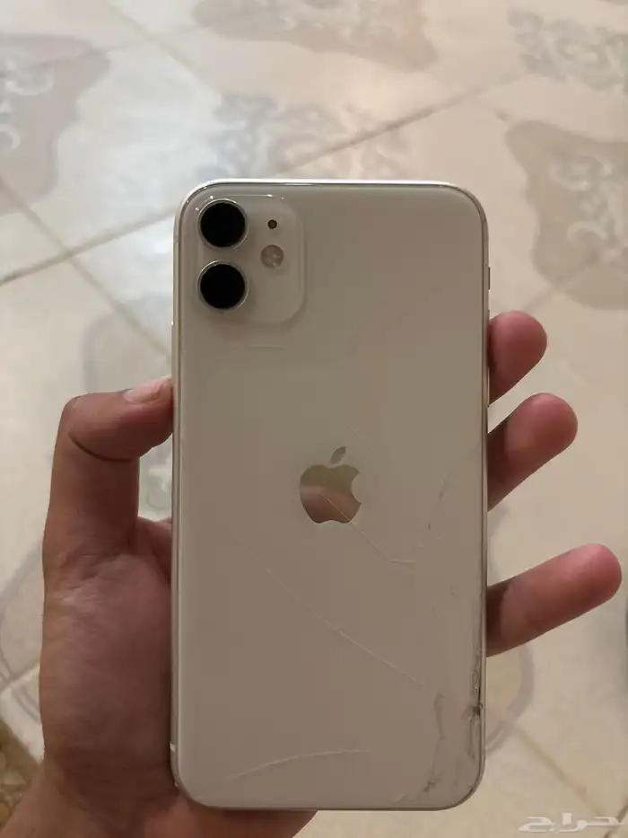 جوال للبيع ايفون 11 0