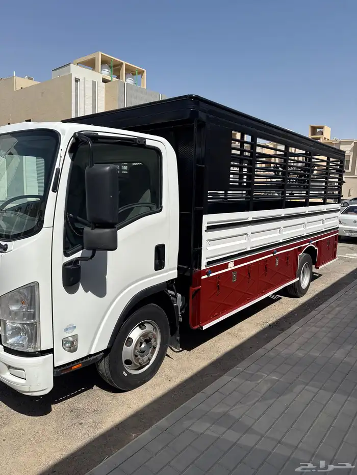 ايسوزو دينه للبيع مكينه كبير 2023 5 طن تيربو 4