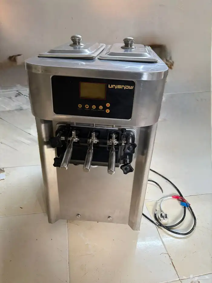 للبيع آلة آيسكريم سوفت تجارية unisnow 0