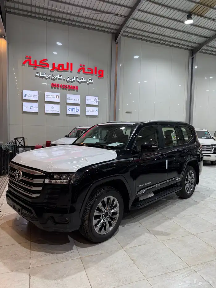 لاندكروزر L4 بريمي 2025 اسود تنفس طبيعي اقل سعر كاش او بنوك 1